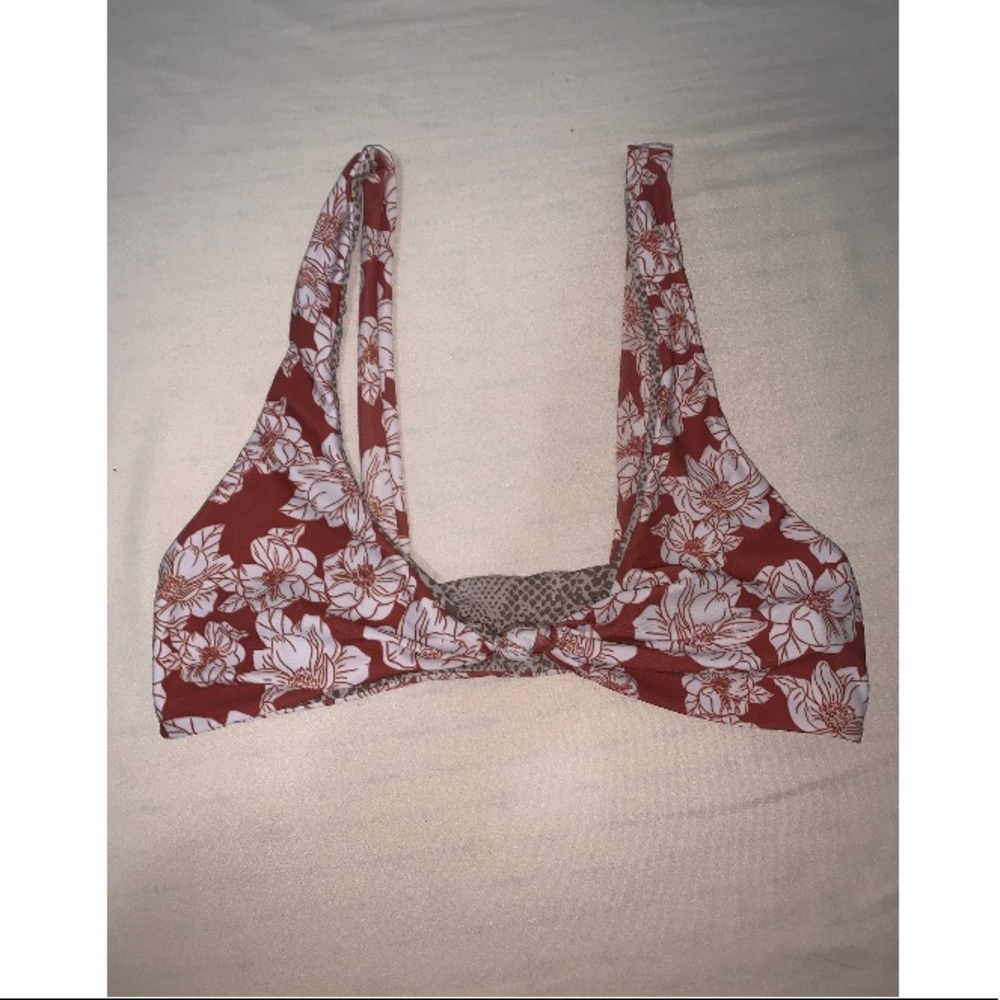 Acacia top